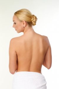 女性の肩甲骨
